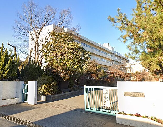 中学校 658m 春日部市立豊野中学校