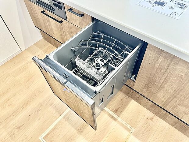 面倒なお片づけは食洗機にお任せ!家事の負担が減って、時間にも気持ちにもゆとりができます。