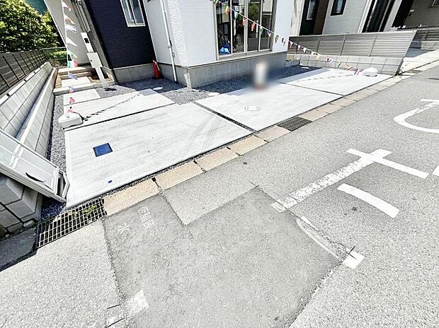 並列2台駐車可能なゆとりのカースペース