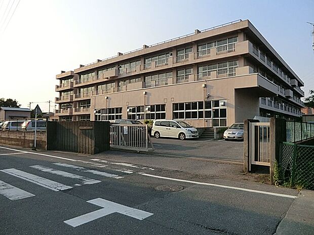 小学校 562m 越谷市立宮本小学校