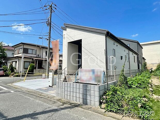 たっぷりの陽光と開放感に包まれる明るい住まい