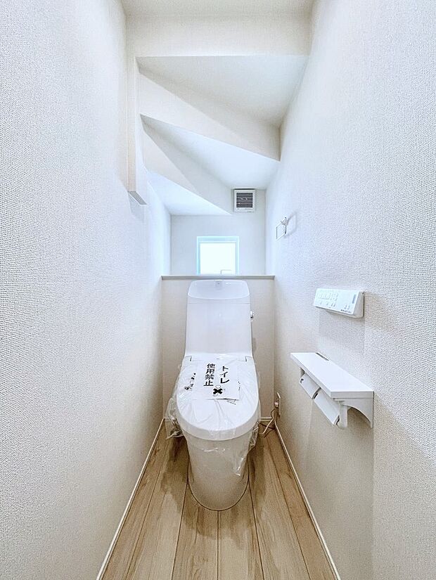 トイレは1階と2階それぞれに配置されていてとても便利です。 