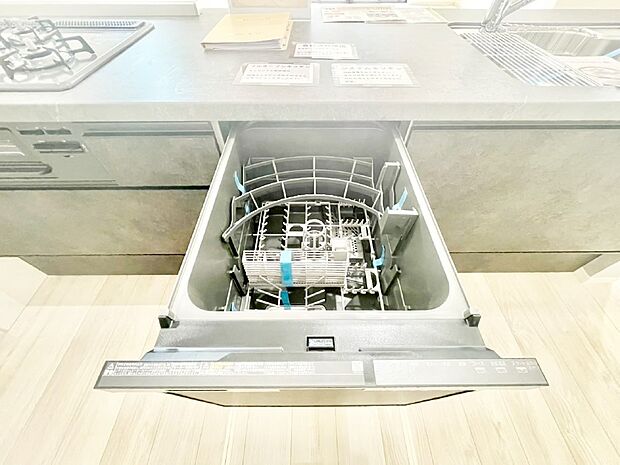面倒なお片づけは食洗機にお任せ!家事の負担が減って、時間にも気持ちにもゆとりができます。