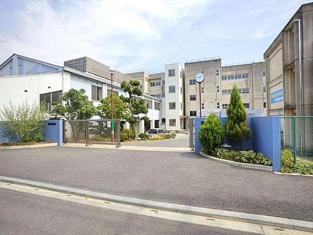 中学校 1900m 柏市立逆井中学校