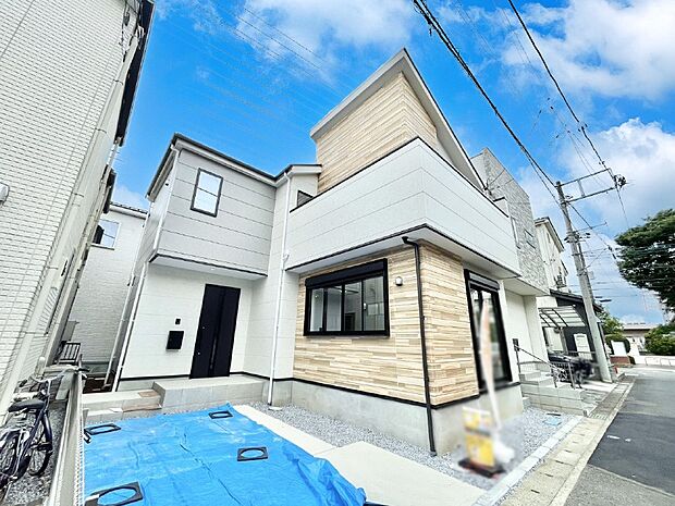 溢れる陽光でご家族の笑顔も輝く