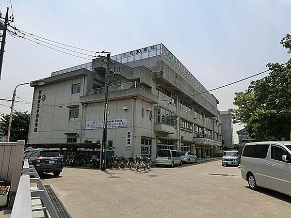 小学校 880m 草加市立小山小学校