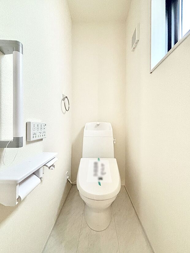 トイレは1階と2階それぞれに配置されていてとても便利です。