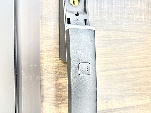 スマートに開錠できる電子キー