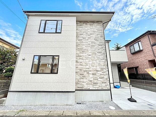 洗練された外観、上質な住空間が広がる室内は永く安心して過ごせる住居です。