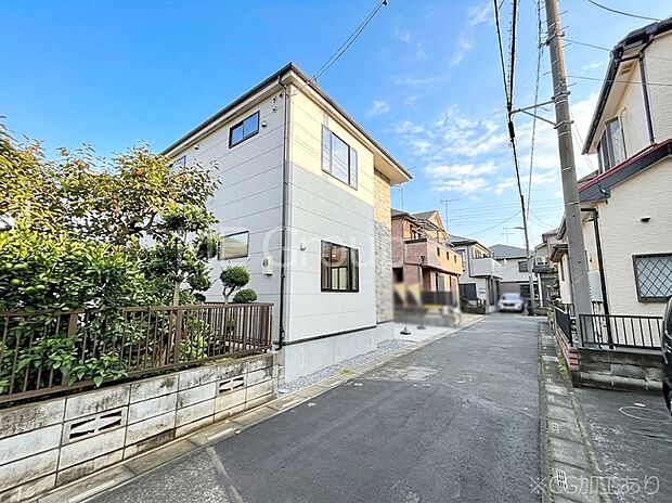 前面道路はきちんと整備されています