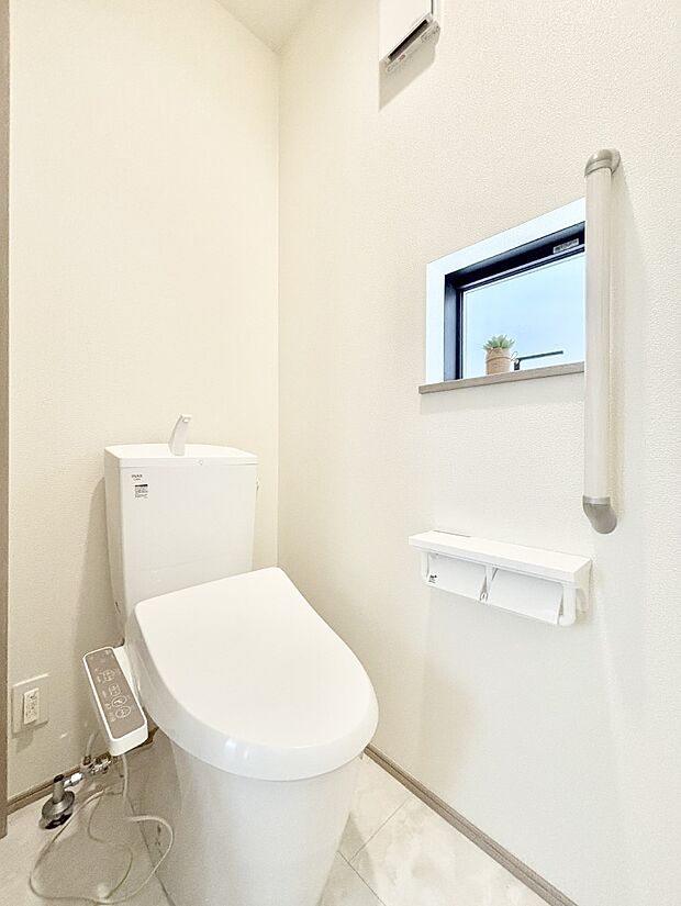 トイレは安心の2箇所!朝のバタバタも一安心です。