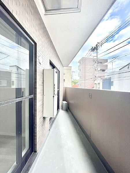 南向きの日当たりの良いバルコニー