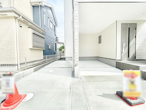 目の前が駐車場だと雨の日も大量にお買い物をした時も便利ですね