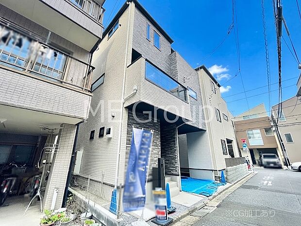 シンプルで落ち着きのある建物は住むかたの個性でオリジナルなものになっていきます。 
