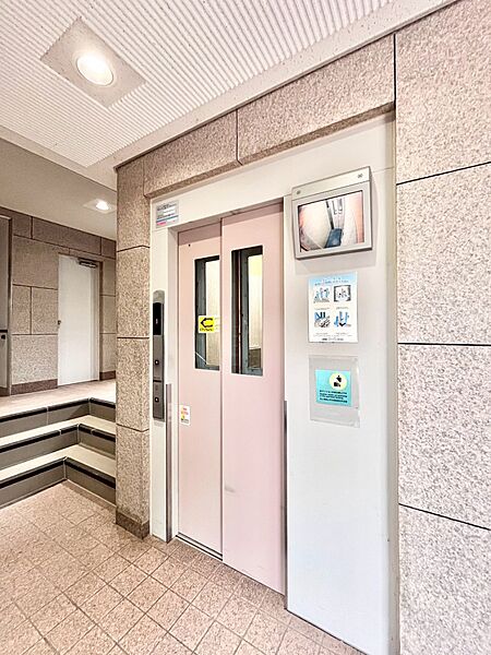 日常の上り下りに便利なエレベーター！