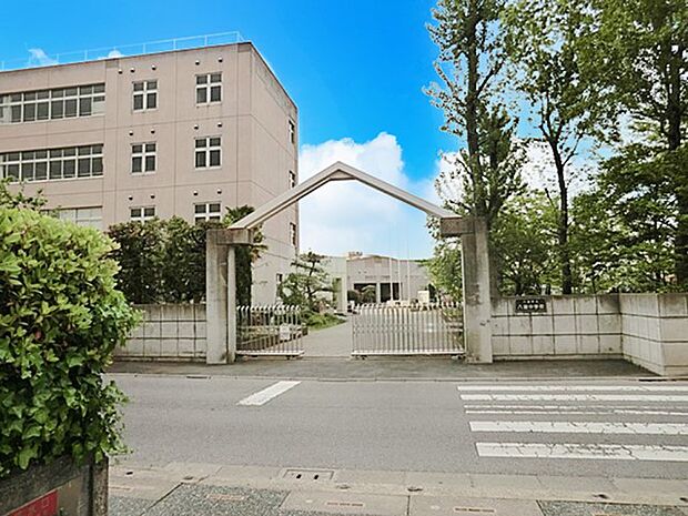 中学校 850m 八潮市立八潮中学校