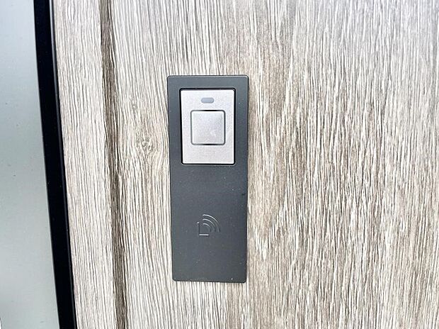 ラクラク開錠！スマートコントロールキー。