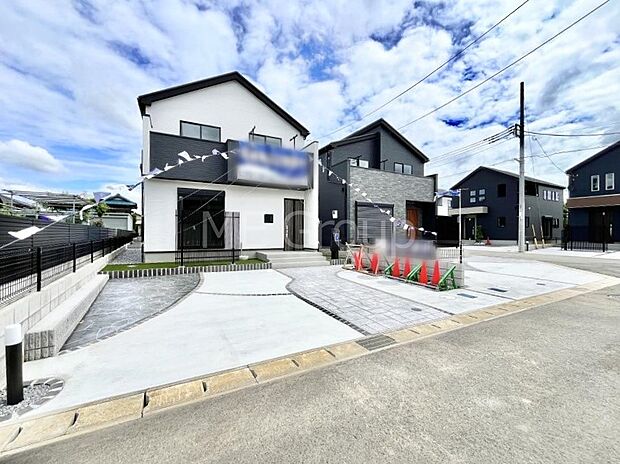 たっぷりの陽光と開放感に包まれる明るい住まい
