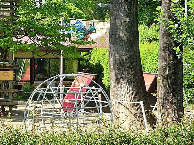幼稚園・保育園 320m 常盤平幼稚園