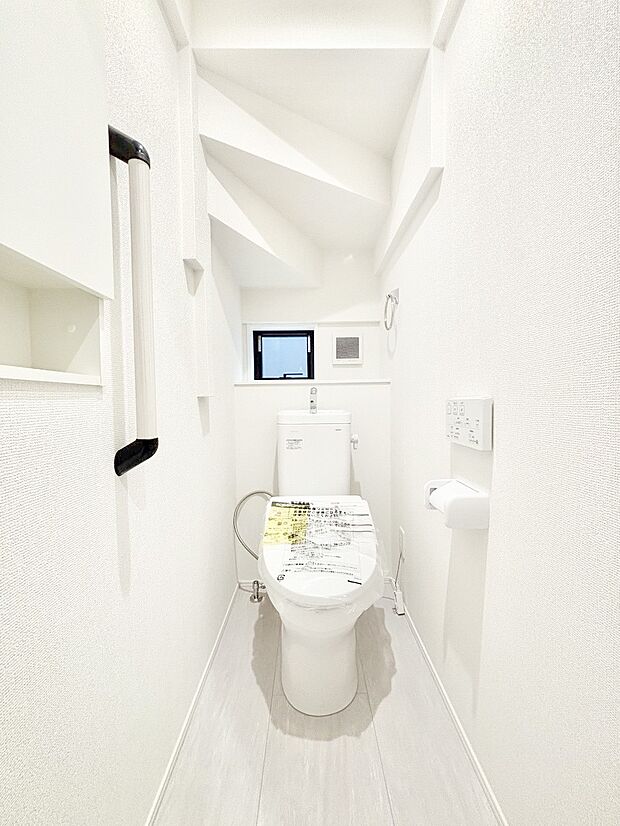 トイレは安心の2箇所！朝のバタバタも一安心です。 
