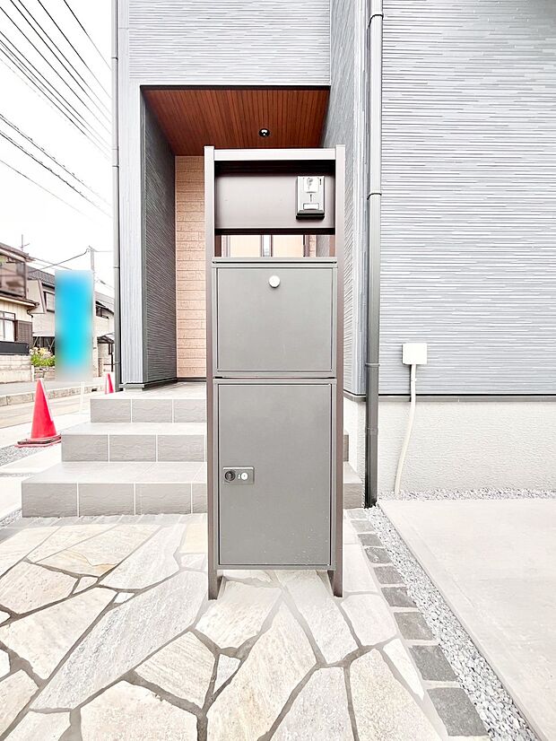 表札・インターホン・ポストをひとつに集約