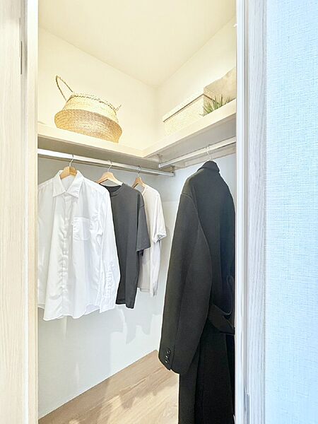 ウォークインクローゼットのある住まいでスッキリ快適な生活を