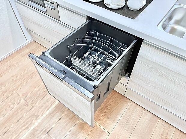 面倒なお片づけは食洗機にお任せ!家事の負担が減って、時間にも気持ちにもゆとりができます。