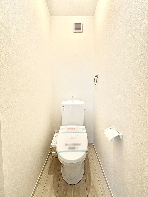 トイレは1階と2階それぞれに配置されていてとても便利です。