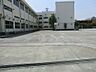 周辺：中学校 740m 足立区立谷中中学校