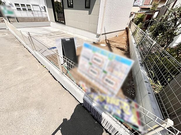 ちょっとしたスペースを設けることによって敷地にゆとりが生まれます