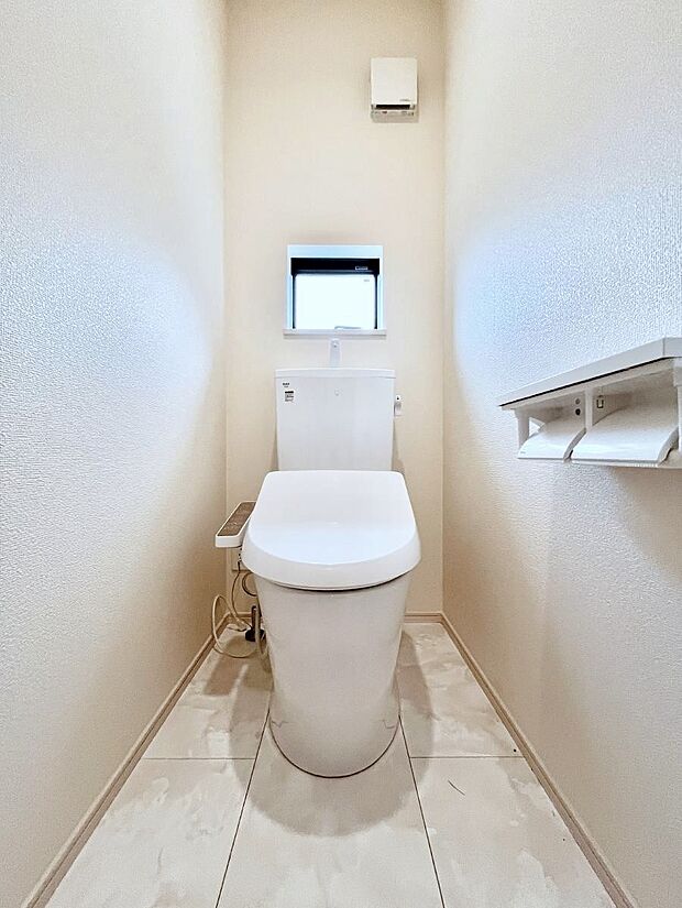 トイレは温水洗浄機能付き