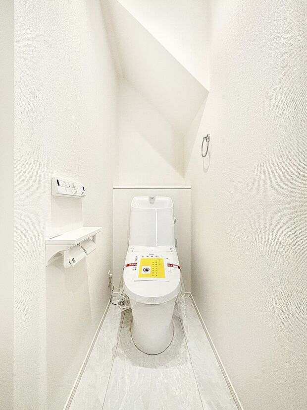 トイレは安心の2箇所!朝のバタバタも一安心です。