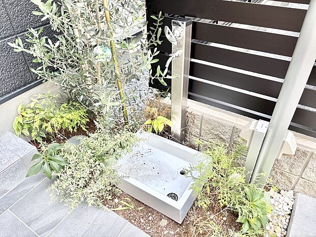 ガーデニングやお掃除に便利な外水栓