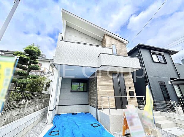 たっぷりの陽光と開放感に包まれる明るい住まい