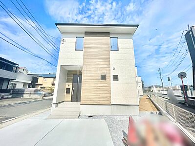 外観:たっぷりの陽光と開放感に包まれる明るい住まい 外観:たっぷりの陽光と開放感に包まれる明るい住まい