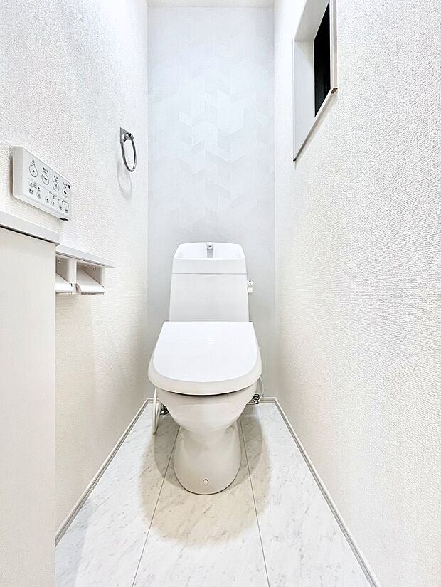 トイレは1階と2階それぞれに配置されていてとても便利です。