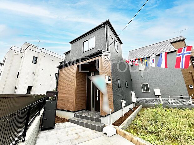 たっぷりの陽光と心地よい風が舞い込む住まい