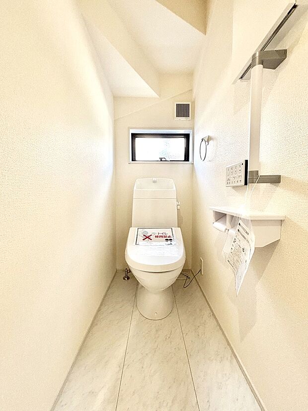 トイレは1階と2階それぞれに配置されていてとても便利です。