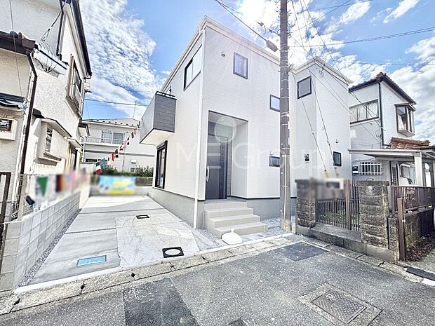 洗練された外観、上質な住空間が広がる室内は永く安心して過ごせる住居です。