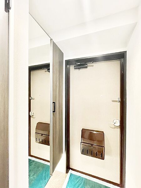 家族の帰宅やお客様をあたたかく迎える玄関