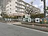 周辺：幼稚園・保育園 810m 伊興大境保育園