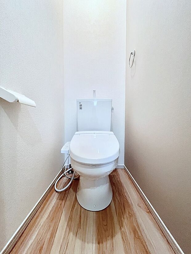 トイレは温水洗浄機能付き