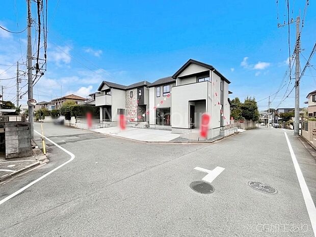 角地なので日当たりも良く、お家が堂々として見えます。