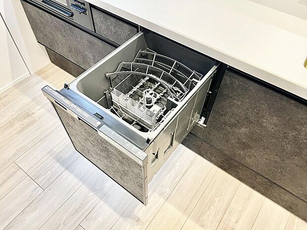 面倒なお片づけは食洗機にお任せ!家事の負担が減って、時間にも気持ちにもゆとりができます。