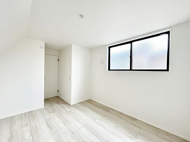 爽やかな日差しがお部屋全体を優しく包み込んでくれます
