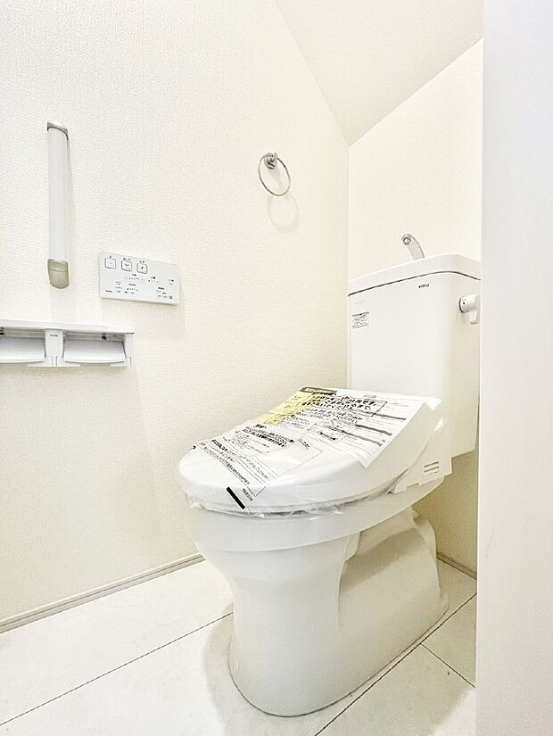 トイレは温水洗浄機能付き