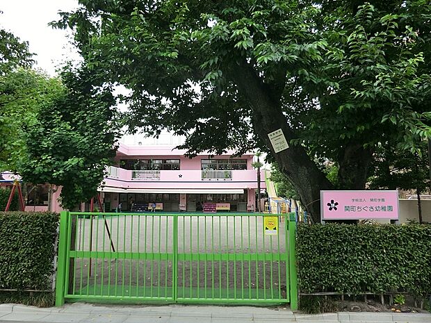 幼稚園・保育園 640m 練馬区立石神井西中学校