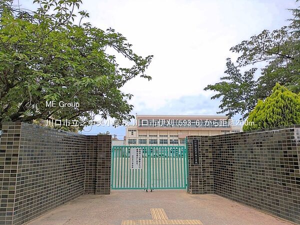 小学校 200m 川口市立芝中央小学校
