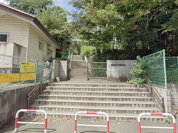 小学校 1040m 市川市立国府台小学校