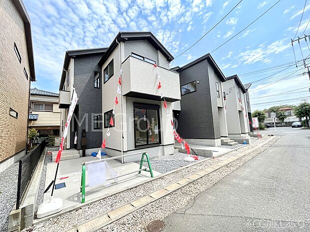 前面道路はきちんと整備されています